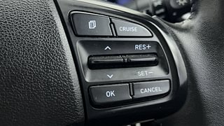 Used 2022 Hyundai Venue [2019-2022] SX 1.0  Turbo iMT Petrol Manual top_features Cruise control