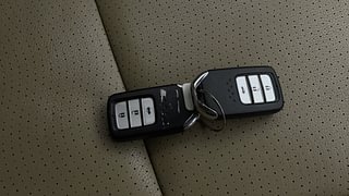 Used 2016 Honda City VX CVT Petrol Automatic extra CAR KEY VIEW