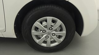 Used 2018 Hyundai Eon [2011-2018] Era + (O) Petrol Manual tyres RIGHT FRONT TYRE RIM VIEW