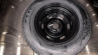 Used 2018 Renault Kwid [2017-2019] RXT 1.0 SCE Special (O) Petrol Manual tyres SPARE TYRE VIEW