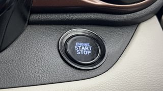 Used 2020 Hyundai Aura SX 1.2 (O) Petrol Petrol Manual top_features Keyless start
