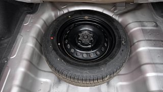 Used 2017 Hyundai Xcent [2017-2019] S AT Petrol Petrol Automatic tyres SPARE TYRE VIEW