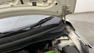 Used 2014 Hyundai i20 [2012-2014] Sportz 1.4 CRDI Diesel Manual engine ENGINE LEFT SIDE HINGE & APRON VIEW