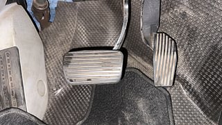 Used 2017 JEEP Compass [2017-2021] Limited 1.4 Petrol AT Petrol Automatic interior PEDALS VIEW