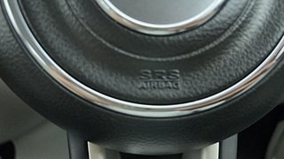 Used 2017 JEEP Compass [2017-2021] Limited 1.4 Petrol AT Petrol Automatic top_features Airbags