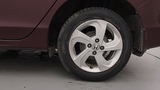 Used 2016 Honda City VX CVT Petrol Automatic tyres LEFT REAR TYRE RIM VIEW