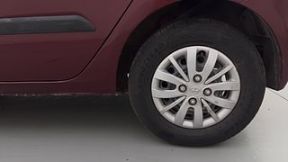 Used 2014 hyundai i10 Sportz 1.1 Petrol Petrol Manual tyres LEFT REAR TYRE RIM VIEW