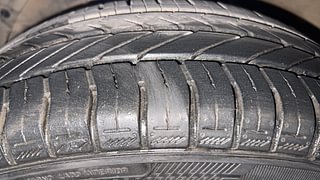 Used 2016 Hyundai Grand i10 [2013-2017] Asta (O) AT 1.2 kappa VTVT Petrol Automatic tyres LEFT FRONT TYRE TREAD VIEW