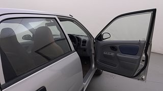 Used 2014 Maruti Suzuki Alto K10 [2010-2014] VXi Petrol Manual interior RIGHT FRONT DOOR OPEN VIEW