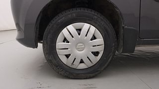 Used 2014 Maruti Suzuki Alto 800 Vxi Petrol Manual tyres LEFT FRONT TYRE RIM VIEW