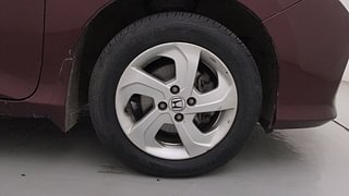 Used 2016 Honda City VX CVT Petrol Automatic tyres RIGHT FRONT TYRE RIM VIEW