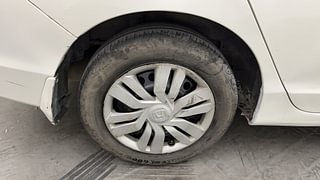 Used 2016 Honda City [2014-2017] SV CVT Petrol Automatic tyres RIGHT REAR TYRE RIM VIEW
