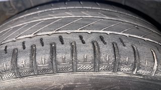 Used 2016 Hyundai Grand i10 [2013-2017] Asta (O) AT 1.2 kappa VTVT Petrol Automatic tyres RIGHT REAR TYRE TREAD VIEW