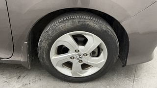 Used 2015 Honda City [2014-2017] VX Petrol Manual tyres RIGHT FRONT TYRE RIM VIEW