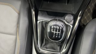 Used 2022 Skoda Kushaq Style 1.0L TSI MT Petrol Manual interior GEAR  KNOB VIEW