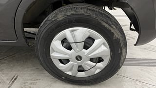 Used 2014 Maruti Suzuki Alto 800 [2012-2016] Lxi Petrol Manual tyres LEFT REAR TYRE RIM VIEW