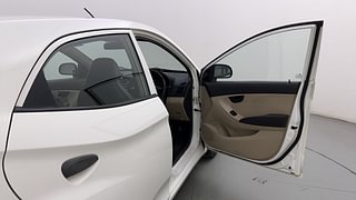 Used 2012 Hyundai Eon [2011-2018] Magna Petrol Manual interior RIGHT FRONT DOOR OPEN VIEW