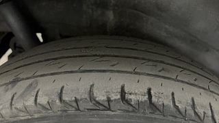 Used 2015 Maruti Suzuki Wagon R 1.0 [2010-2019] VXi Petrol Manual tyres RIGHT REAR TYRE TREAD VIEW