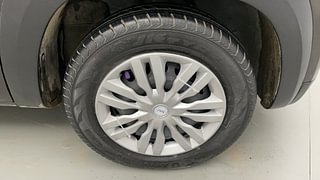 Used 2020 Renault Kwid 1.0 RXT AMT SCE Petrol Automatic tyres RIGHT FRONT TYRE RIM VIEW
