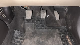 Used 2012 Hyundai Eon [2011-2018] Magna Petrol Manual interior PEDALS VIEW