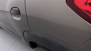 Used 2015 Renault Kwid [2015-2019] RXT Petrol Manual dents MINOR SCRATCH