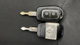 Used 2020 Renault Kwid 1.0 RXT AMT SCE Petrol Automatic extra CAR KEY VIEW
