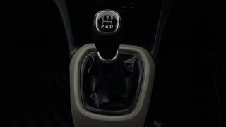 Used 2016 Hyundai Grand i10 Sportz 1.2 Kappa VTVT Petrol Manual interior GEAR  KNOB VIEW