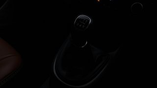 Used 2022 Hyundai Grand i10 Nios Sportz 1.2 Kappa VTVT CNG Petrol+cng Manual interior GEAR  KNOB VIEW