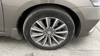 Used 2021 Maruti Suzuki Ciaz Alpha AT Petrol Petrol Automatic tyres RIGHT FRONT TYRE RIM VIEW