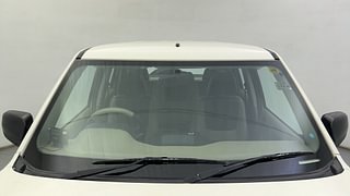 Used 2018 Mahindra TUV300 [2015-2020] T4 Plus Diesel Manual exterior FRONT WINDSHIELD VIEW