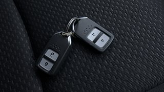 Used 2017 Honda BR-V [2016-2020] V CVT Petrol Petrol Automatic extra CAR KEY VIEW