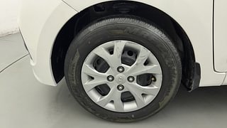Used 2016 Hyundai Grand i10 Sportz 1.2 Kappa VTVT Petrol Manual tyres LEFT FRONT TYRE RIM VIEW
