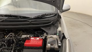 Used 2020 Hyundai Elite i20 [2018-2020] Sportz Plus 1.2 Petrol Manual engine ENGINE LEFT SIDE HINGE & APRON VIEW