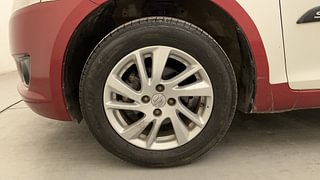 Used 2013 Maruti Suzuki Swift [2011-2017] ZXi Petrol Manual tyres LEFT FRONT TYRE RIM VIEW