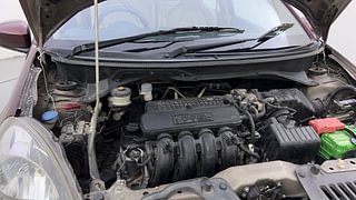 Used 2014 Honda Mobilio [2014-2017] V Petrol Petrol Manual engine ENGINE RIGHT SIDE HINGE & APRON VIEW