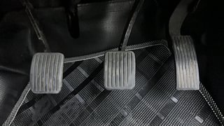 Used 2017 Hyundai Xcent [2014-2017] Base ABS Diesel Diesel Manual interior PEDALS VIEW