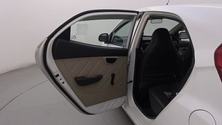 Used 2018 Hyundai Eon [2011-2018] Magna + Petrol Manual interior LEFT REAR DOOR OPEN VIEW