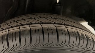 Used 2015 Honda Amaze [2013-2016] 1.2 S i-VTEC Petrol Manual tyres LEFT REAR TYRE TREAD VIEW
