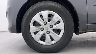 Used 2012 Hyundai i10 Sportz 1.2 Kappa2 Petrol Manual tyres LEFT FRONT TYRE RIM VIEW