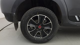 Used 2018 Renault Duster [2017-2020] RXS CVT Petrol Petrol Automatic tyres RIGHT REAR TYRE RIM VIEW