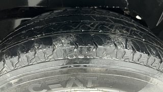 Used 2018 Mahindra TUV300 [2015-2020] T4 Plus Diesel Manual tyres LEFT REAR TYRE TREAD VIEW