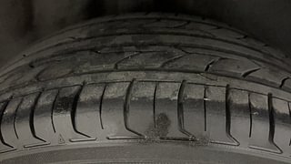 Used 2016 Volkswagen Polo [2015-2019] Comfortline 1.2L (P) Petrol Manual tyres RIGHT REAR TYRE TREAD VIEW
