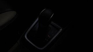Used 2018 Maruti Suzuki Dzire [2017-2020] ZXi AMT Petrol Automatic interior GEAR  KNOB VIEW