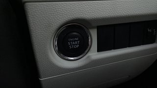 Used 2022 Maruti Suzuki Ignis Zeta AMT Petrol Petrol Automatic top_features Keyless start