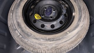 Used 2018 Maruti Suzuki Dzire [2017-2020] ZXi AMT Petrol Automatic tyres SPARE TYRE VIEW