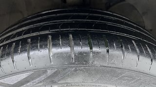 Used 2020 Maruti Suzuki Baleno [2019-2022] Zeta Petrol Petrol Manual tyres RIGHT FRONT TYRE TREAD VIEW