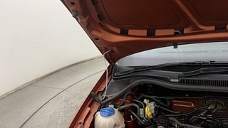 Used 2016 Volkswagen Polo [2015-2019] Comfortline 1.2L (P) Petrol Manual engine ENGINE RIGHT SIDE HINGE & APRON VIEW