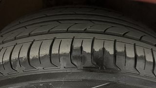 Used 2016 Volkswagen Polo [2015-2019] Comfortline 1.2L (P) Petrol Manual tyres RIGHT FRONT TYRE TREAD VIEW
