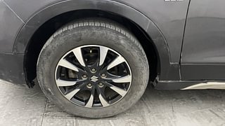 Used 2020 Maruti Suzuki S-Cross [2017-2020] Zeta 1.3 Diesel Manual tyres LEFT FRONT TYRE RIM VIEW