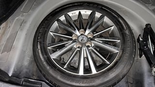 Used 2015 Toyota Corolla Altis [2014-2017] G Petrol Petrol Manual tyres SPARE TYRE VIEW